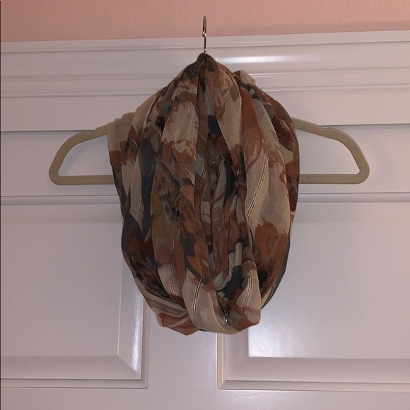 Infinity scarf - Picture 2 of 3